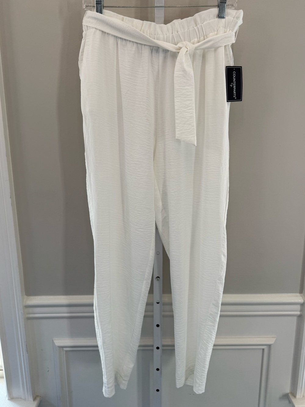 Counterparts White Paperbag Waist Tie Front Pants Women’s NWT